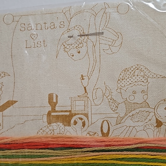 Vintage Sunset Stitchery Santas Toy Shop 1979 Sealed pkg Embroidery kit - Picture 3 of 7